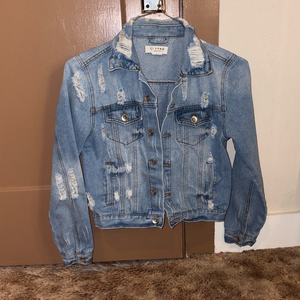 Ci Sono Distressed Light Blue Denim Jacket size medium